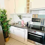 Charming Apartments In City Center - S6